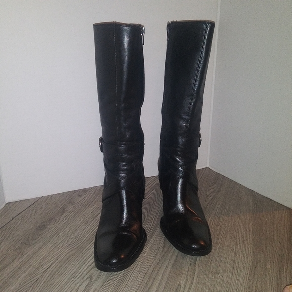 Charles David Calf Boot - Picture 6 of 10